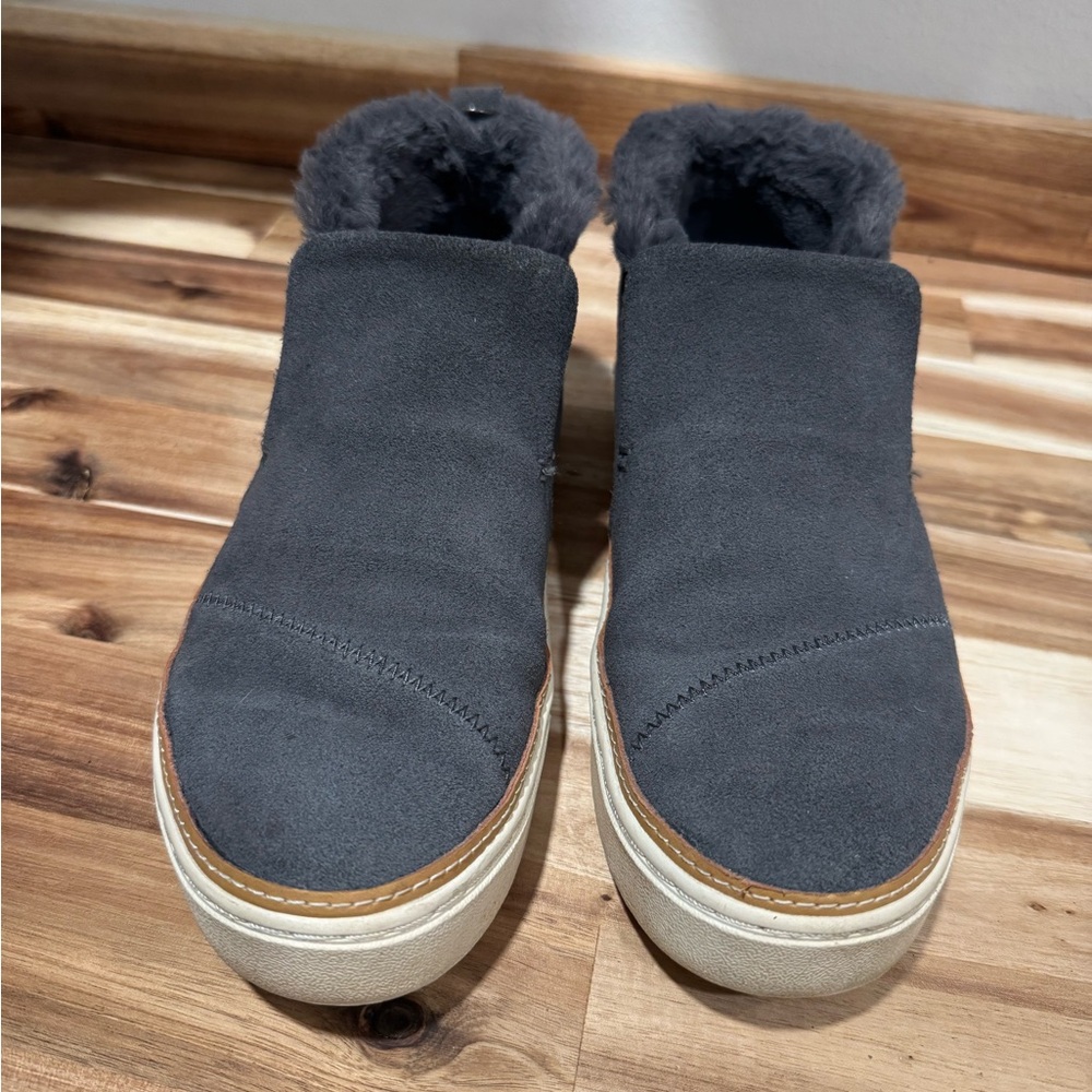 Toms Gray Suede Women's Shoes